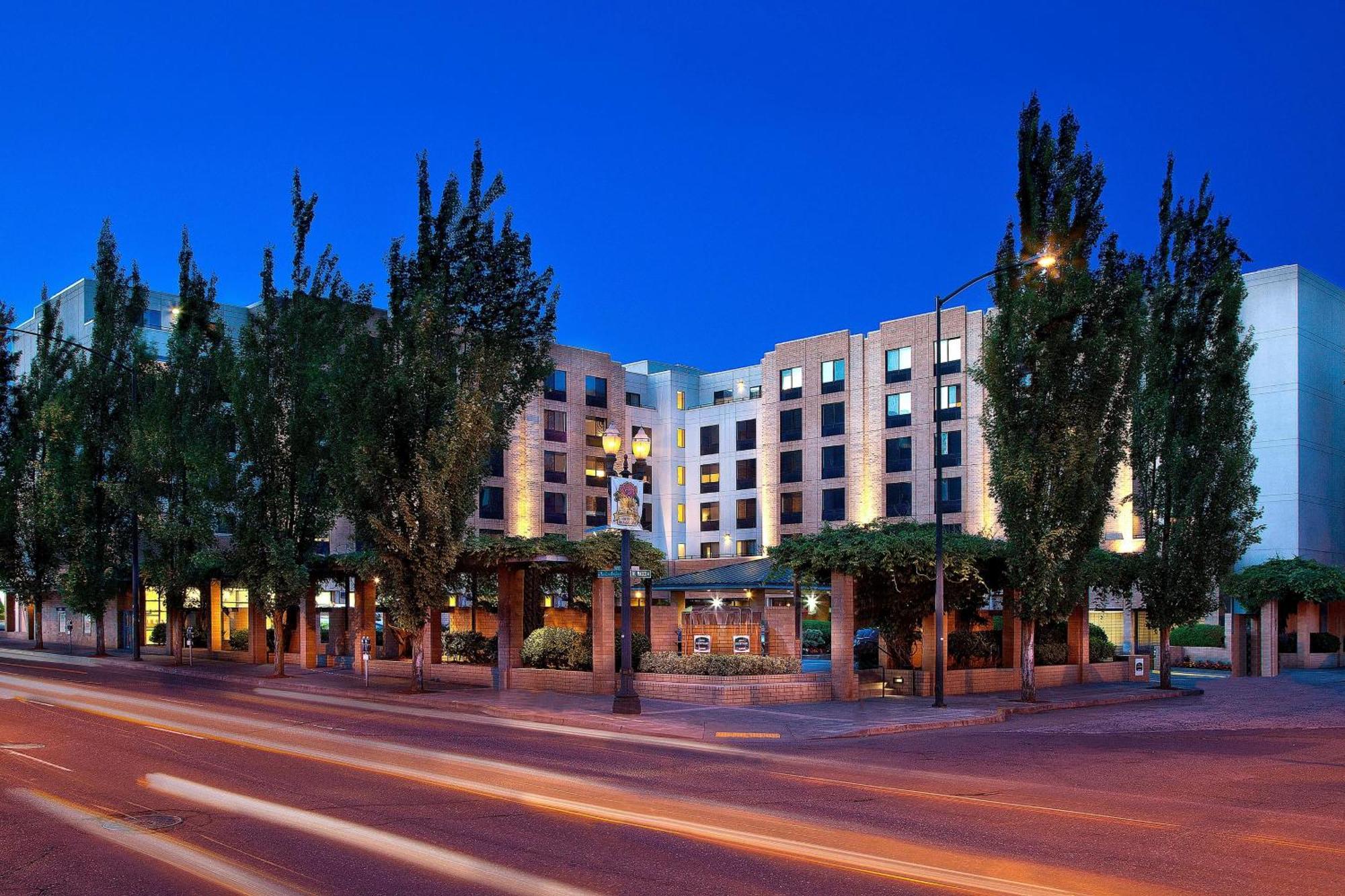 Courtyard Portland Downtown / Convention Center Hotel Exterior foto