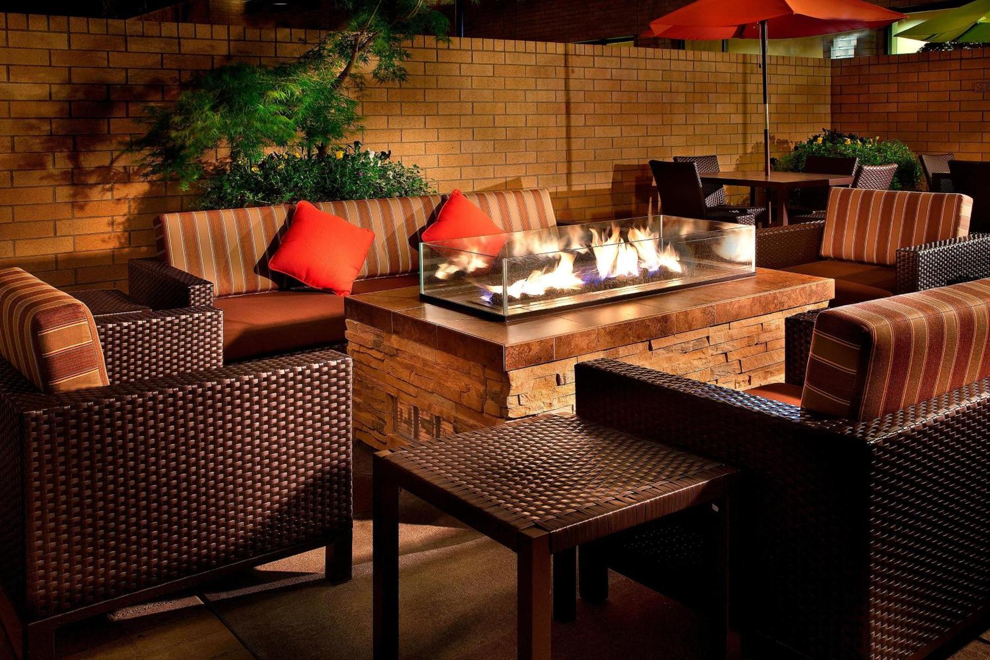 Courtyard Portland Downtown / Convention Center Hotel Exterior foto